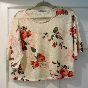 Chloe K floral top, lace back, size M, new without tags